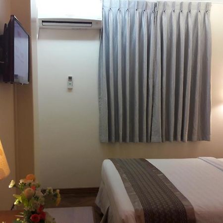 Grand Laurel Hotel Rangum Exterior foto
