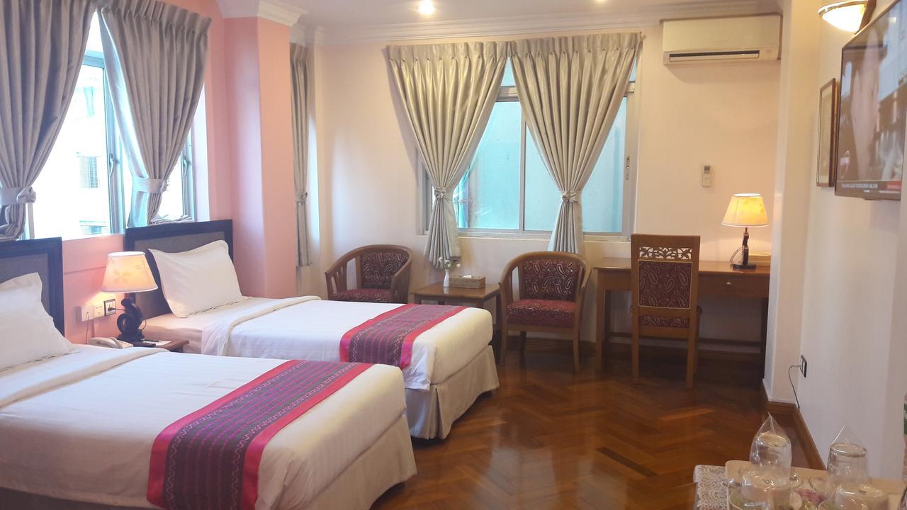 Grand Laurel Hotel Rangum Exterior foto